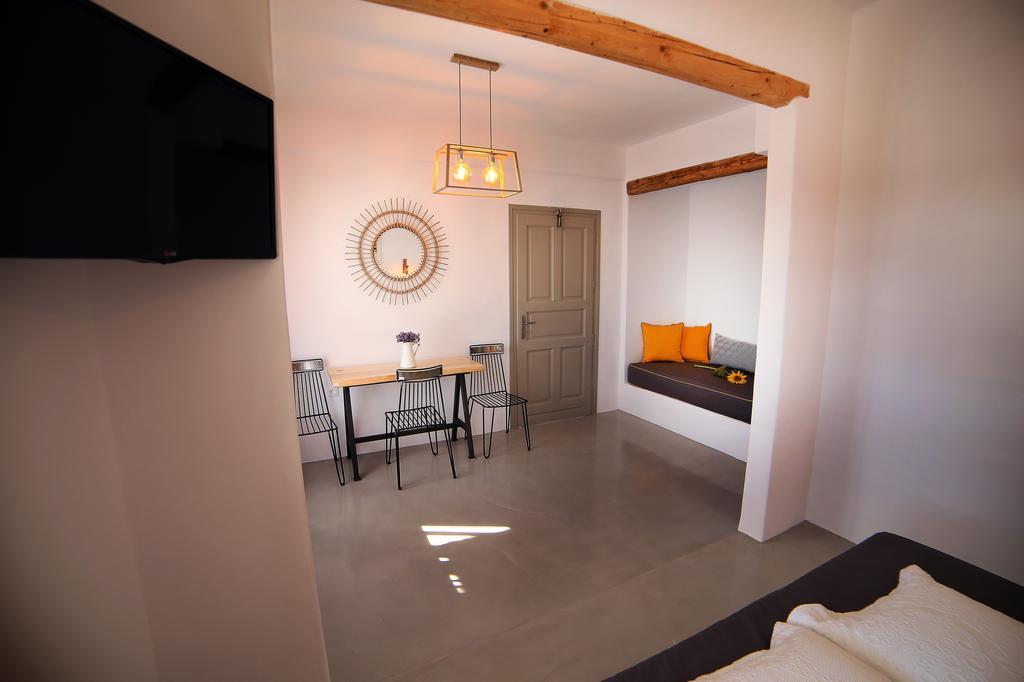 Island House Hotel Mylopotas Exterior photo